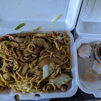 Peter Chang - Beef Lomein and shrimp dumplings. - Szechuan Near Me - Virginia Beach, Virginia Peter Chang - Beef Lomein and shrimp dumplings. - Szechuan Near Me - Virginia Beach, Virginia