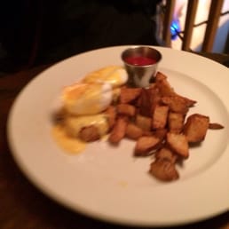 Crab Cake Benedict