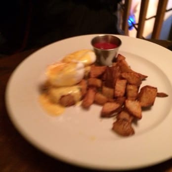 Automatic Slim's - Crab cake Benedict - New American Near Me - Memphis, Tennessee Automatic Slim's - Crab cake Benedict - New American Near Me - Memphis, Tennessee