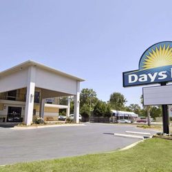 Days Inn by Wyndham Cheraw - Welcome to the Days Inn Cheraw-Market Street