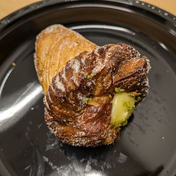 1228 Main - @endoedibles on Instagram 10/21/24
Lemon Curd Cruffin - Bakeries Near Me - Las Vegas, Nevada 1228 Main - @endoedibles on Instagram 10/21/24
Lemon Curd Cruffin - Bakeries Near Me - Las Vegas, Nevada