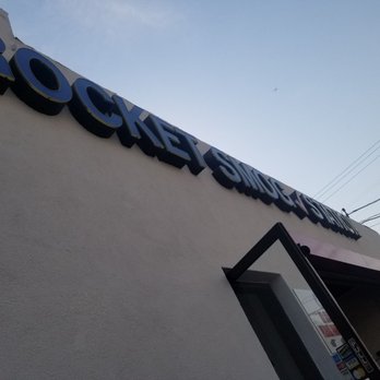 Rocket Smog  - Look for this sign to get honest smog test - Smog Check Stations Near Me - Los Angeles, California