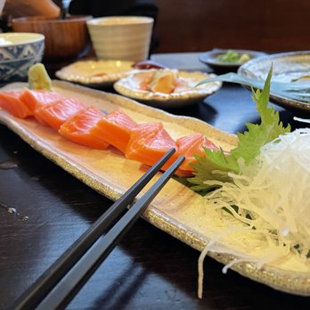 Kinjiro - King salmon sashimi - Izakaya Near Me - Los Angeles, California