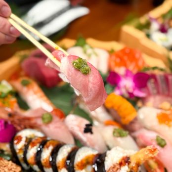 Yoshi Sushi - Love Tray (Toro Nigiri) -- IG: @phuoodwithvicks - Japanese Near Me - San Jose, California Yoshi Sushi - Love Tray (Toro Nigiri) -- IG: @phuoodwithvicks - Japanese Near Me - San Jose, California