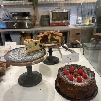 Madame Olivia - Midtown - Pastries - Coffee & Tea Near Me - Miami, Florida