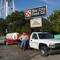Bay City Feed - Darrell Bartos - Delivering Liquid and Bulk Feed to the Cattle Producers of Matagorda County