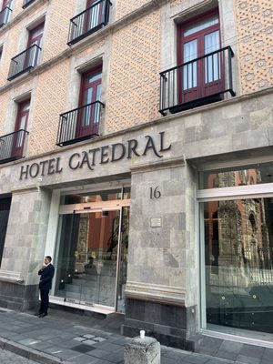 Hotel Catedral . by null