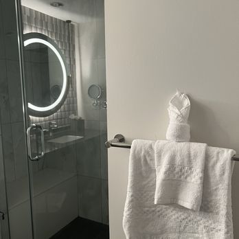 Horseshoe Lake Charles - A Caesars Rewards Destination - Cute towel - Hotels Near Me - Westlake, Louisiana