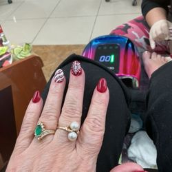 Nail Boss & Spa - Christmas nails