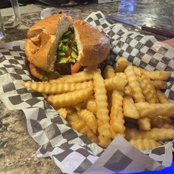 The Gator Shack - Cheeseburger - Seafood Near Me - Sebring, Florida