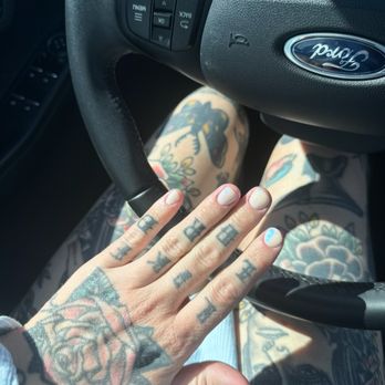 Lemonails - Gel Manicure - Nail Salons Near Me - Tucson, Arizona