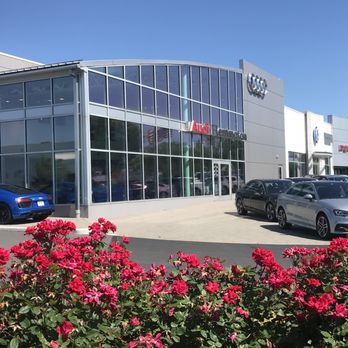 Audi Flemington - Our state of the art showroom is designed to offer you world class service whether you are in for service or purchasing a vehicle. - Auto Repair Near Me - Flemington, New Jersey Audi Flemington - Our state of the art showroom is designed to offer you world class service whether you are in for service or purchasing a vehicle. - Auto Repair Near Me - Flemington, New Jersey
