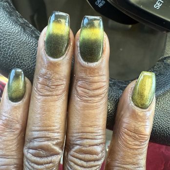 Ashby Nails - Acrylic still visible - Nail Salons Near Me - Berkeley, California