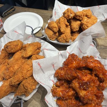 bb.q Chicken Troy - Spicy Golden Wings - Korean Near Me - Troy, Michigan