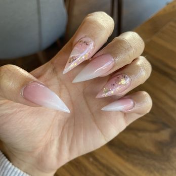 Vana Nails Spa - stiletto fullset w designs - Nail Salons Near Me - Walnut, California