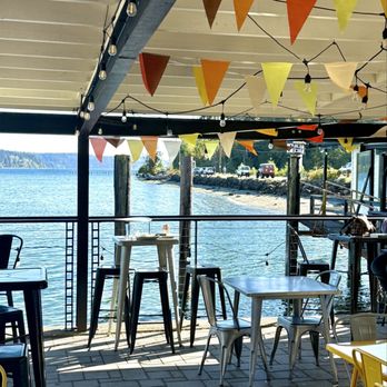Olalla Bay Market - Love the waterfront deck us small indoor space. - Grocery Near Me - Olalla, Washington Olalla Bay Market - Love the waterfront deck us small indoor space. - Grocery Near Me - Olalla, Washington