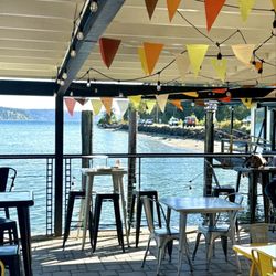 Olalla Bay Market - Love the waterfront deck us small indoor space.
