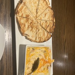 Eleven Sixty Bar & Grill - Crab and shrimp dip
