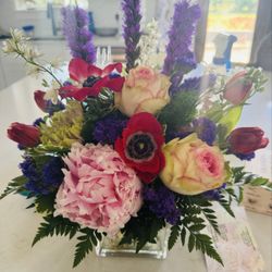 A Cottage Florist & Gifts