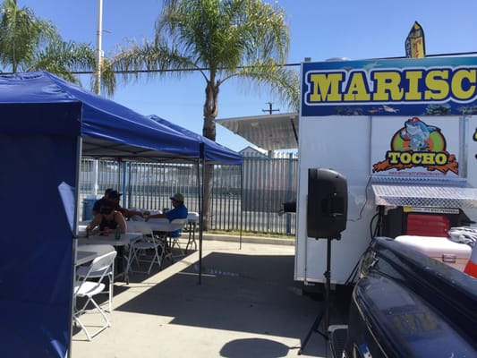 Mariscos Tocho temp closed by null