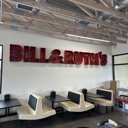 Bill & Ruth's Cherry Street - Inside signage
