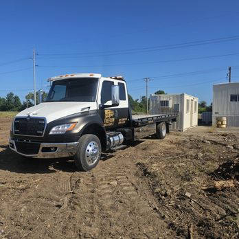 Freedom Towing and Recovery - Towing Near Me - Broken Arrow, Oklahoma Freedom Towing and Recovery - Towing Near Me - Broken Arrow, Oklahoma