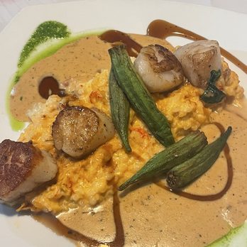 Chef's Table - Scallops with crawfish risotto and a divine cream sauce - New American Near Me - Waynesville, North Carolina Chef's Table - Scallops with crawfish risotto and a divine cream sauce - New American Near Me - Waynesville, North Carolina