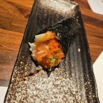 Hikari Sushi - Salmon Hand Roll - Sushi Bars Near Me - Simi Valley, California