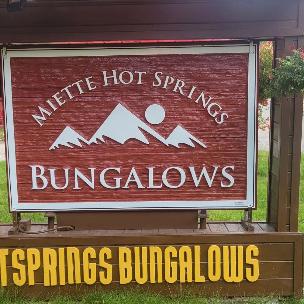 Miette Hot Springs Bungalows - the sign - Restaurants Near Me Miette Hot Springs Bungalows - the sign - Restaurants Near Me