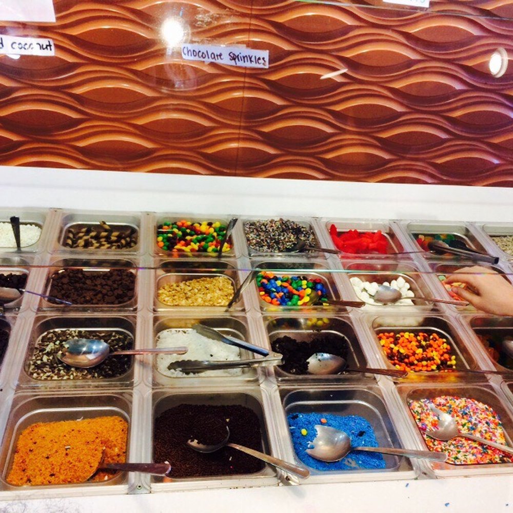 Swirls And Twirls - Ice Cream & Frozen Yogurt Near Me - Nesconset, New York