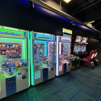 Moby's On Main - Arcades Near Me - Ventura, California Moby's On Main - Arcades Near Me - Ventura, California