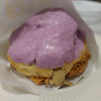 Beard Papa's - Desserts Near Me - Greenville, South Carolina