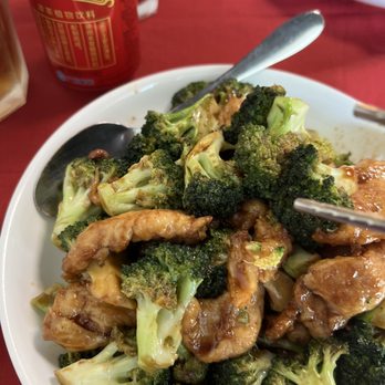 Hu's House - Chicken Broccoli , Chinese Ice Tea - Shanghainese Near Me - Albany, New York Hu's House - Chicken Broccoli , Chinese Ice Tea - Shanghainese Near Me - Albany, New York