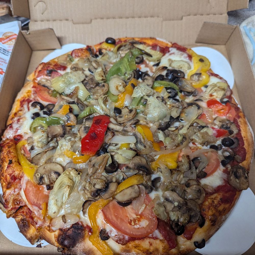 Mama Mia Pizzaria - Medium veggie pizza - Italian Near Me - Fresno, California Mama Mia Pizzaria - Medium veggie pizza - Italian Near Me - Fresno, California