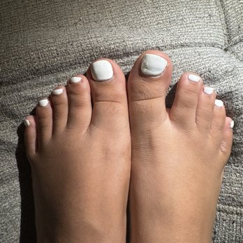 Queen Bee Nails & Spa - Nail Salons Near Me - Fresno, California