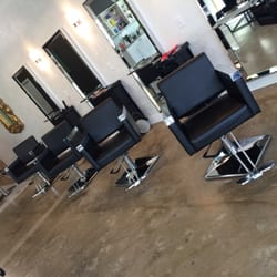 The Colour Bar, A Cynthia Diersen Salon