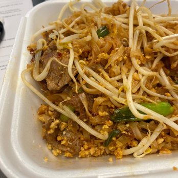Chai Thai - Beef Pad Thai - Thai Near Me - Portland, Oregon
