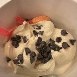 Tutti Frutti - Coffee & Coconut froyo