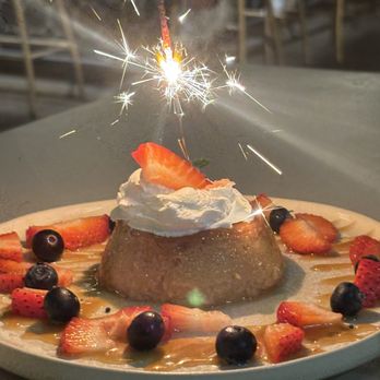 Luna Bistro Cafe - New American Near Me - Long Beach, California