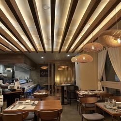 Cafe Ile - Inside