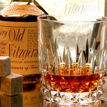Charred Oaks Inn - Minutes from several area Kentucky Bourbon Trail distilleries. - Bed & Breakfast Near Me - Versailles, Kentucky Charred Oaks Inn - Minutes from several area Kentucky Bourbon Trail distilleries. - Bed & Breakfast Near Me - Versailles, Kentucky