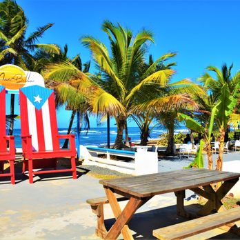 Beach Giant Seats - Beaches Near Me - Piñones, Puerto Rico