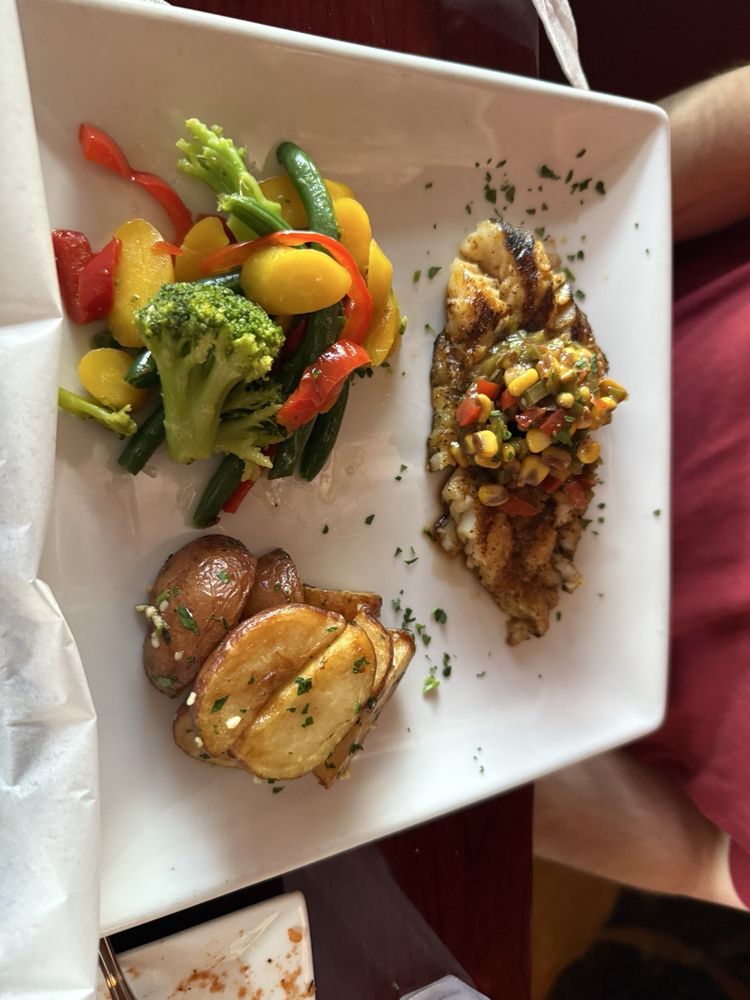 Grapevine Restaurant & Lounge