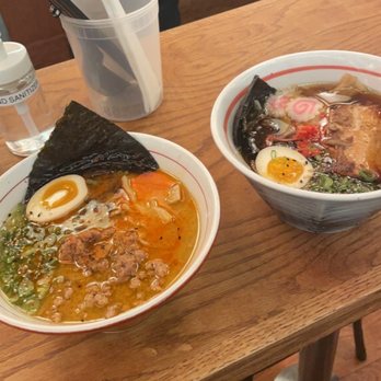 Strings Ramen - Lakeview - Tonkotsu Spicy Clam and Pork and Tonkotsu with Kuro Buta - Ramen Near Me - Chicago, Illinois Strings Ramen - Lakeview - Tonkotsu Spicy Clam and Pork and Tonkotsu with Kuro Buta - Ramen Near Me - Chicago, Illinois