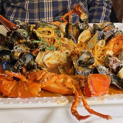 Avenue Steak House - Zuppa Di Pesce