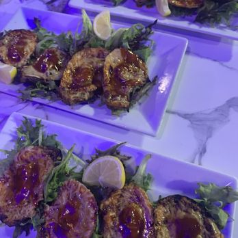 Salt  Bar & Bistro - Salt Famously Chargrill Oysters - Bars Near Me - Memphis, Tennessee