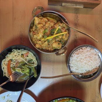 Himalayan Flavor - Veggie thupka, aloo gobi - Indian Near Me - Pflugerville, Texas Himalayan Flavor - Veggie thupka, aloo gobi - Indian Near Me - Pflugerville, Texas