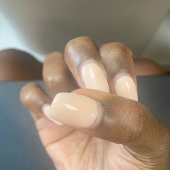 Fresh M Nail & Spa - Pointer and middle finger cracked on right hand - Nail Salons Near Me - Astoria, New York Fresh M Nail & Spa - Pointer and middle finger cracked on right hand - Nail Salons Near Me - Astoria, New York