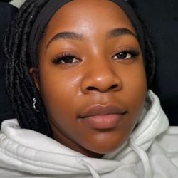Lash Lounge - Classic Cat Eye