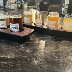 Uncommon Pints - Beer flight